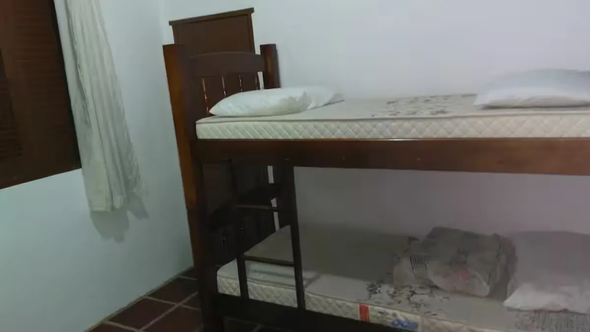 Quarto próximo à cozinha